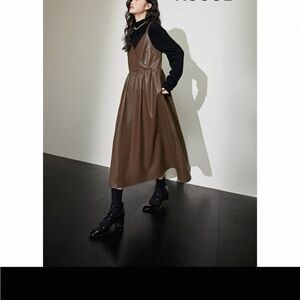 Elegant Brown Midi Dress